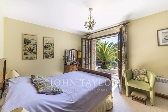 Image No.11-4 Bed House for sale