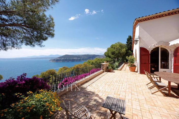 Image No.4-5 Bed House for sale