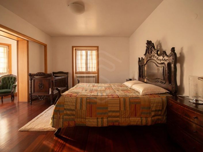 Image No.11-11 Bed House for sale