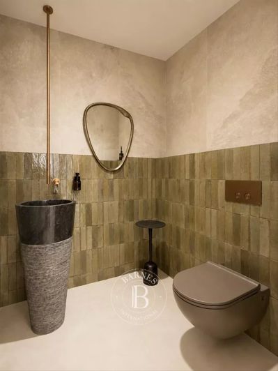 Image No.16-5 Bed House for sale