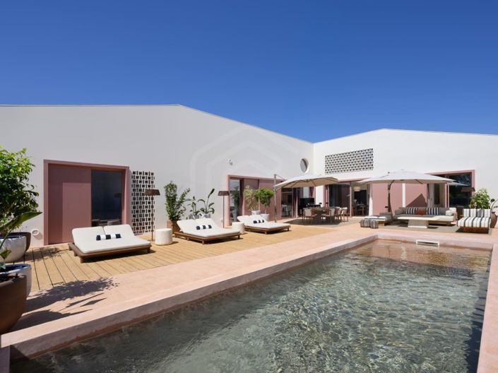 Image No.20-4 Bed House for sale