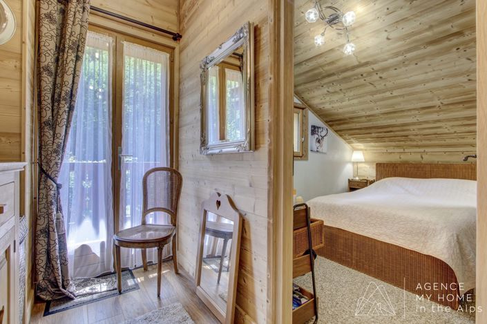 Image No.15-4 Bed House for sale