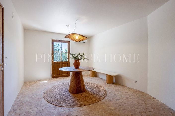 Image No.13-6 Bed House for sale