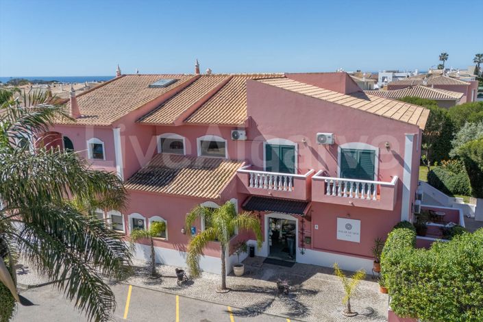 Image No.4-25 Bed House for sale