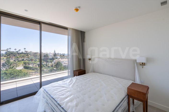 Image No.15-3 Bed Apartment for sale