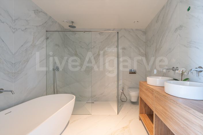 Image No.16-3 Bed Apartment for sale
