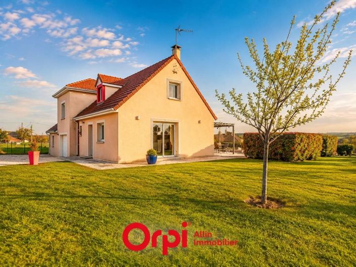 Image No.17-3 Bed House for sale