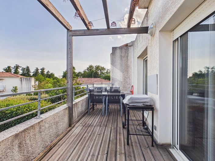 Image No.10-1 Bed Apartment for sale