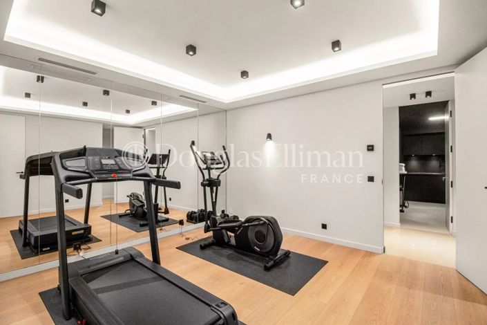 Image No.17-4 Bed House for sale