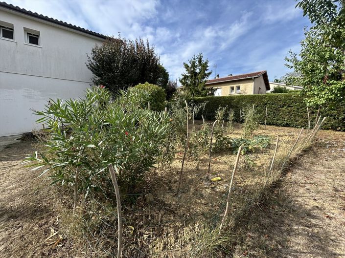 Image No.11-6 Bed House for sale