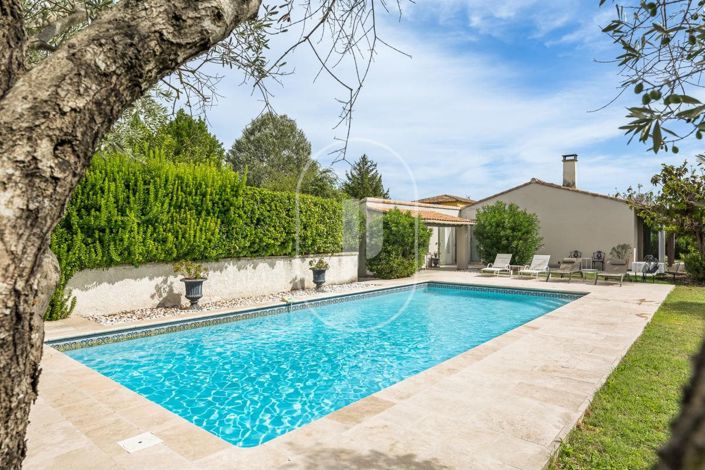 Image No.2-4 Bed House for sale