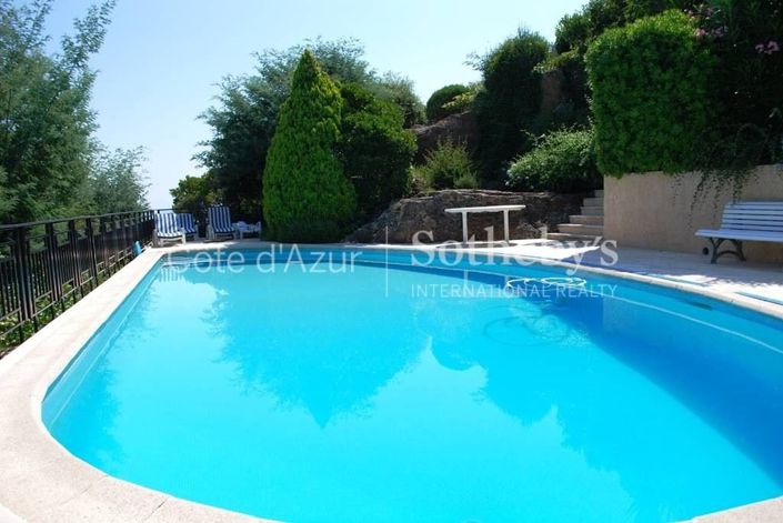 Image No.5-5 Bed House for sale