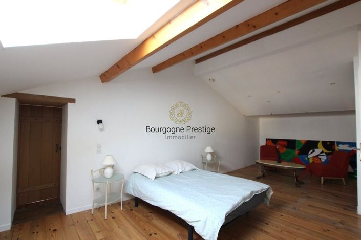 Image No.19-5 Bed House for sale