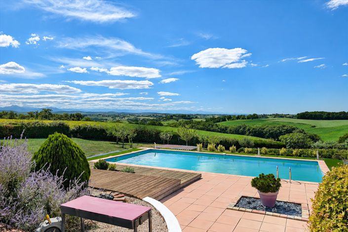 Image No.6-7 Bed House for sale