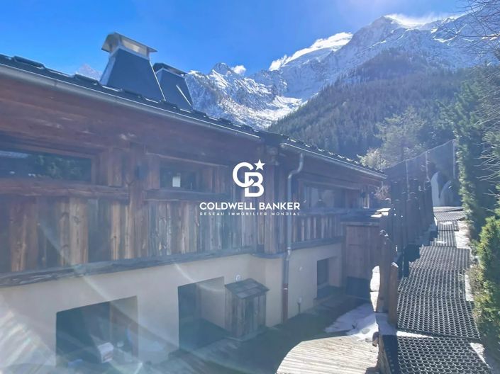 Image No.9-5 Bed House for sale