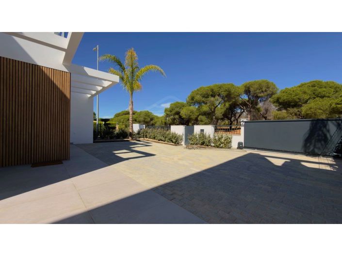 Image No.48-3 Bed House for sale