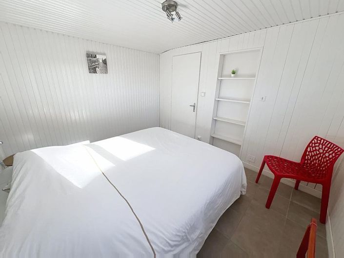 Image No.13-3 Bed House for sale