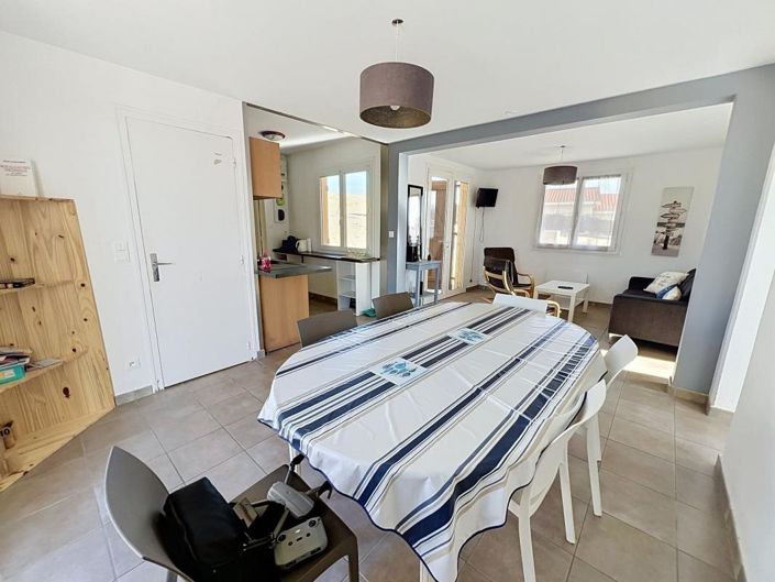 Image No.7-3 Bed House for sale