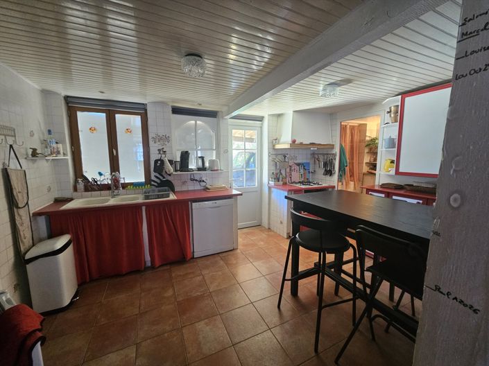 Image No.5-3 Bed House for sale