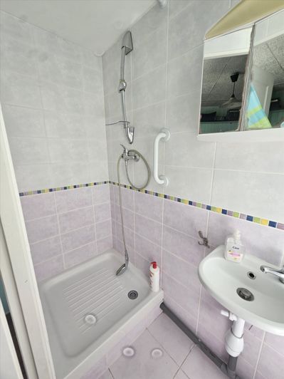 Image No.9-3 Bed House for sale