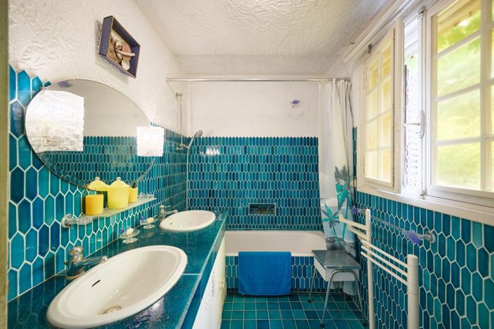 Image No.21-6 Bed House for sale