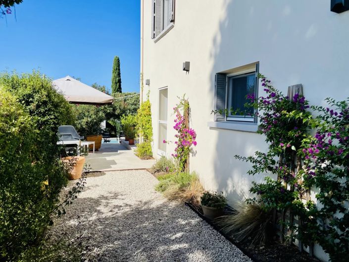 Image No.3-4 Bed House for sale