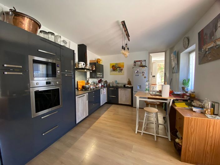 Image No.15-5 Bed House for sale