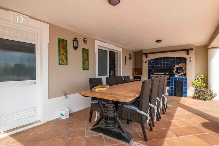 Image No.14-3 Bed House for sale