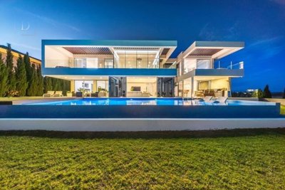 1 - Loule, House