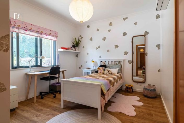 Image No.16-4 Bed House for sale
