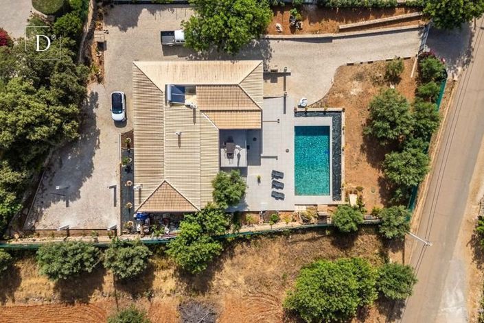 Image No.23-4 Bed House for sale
