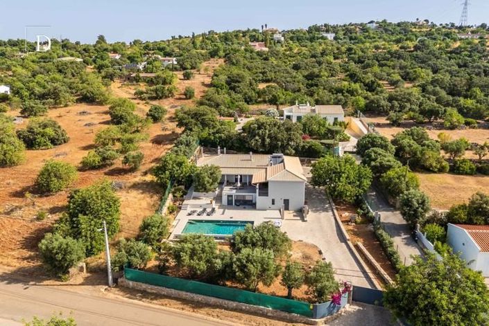 Image No.24-4 Bed House for sale