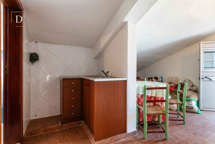 Image No.25-3 Bed House for sale