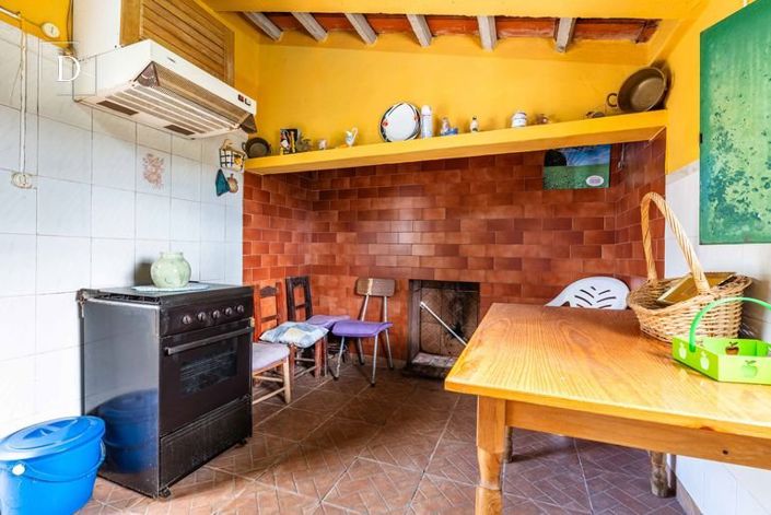 Image No.19-3 Bed House for sale