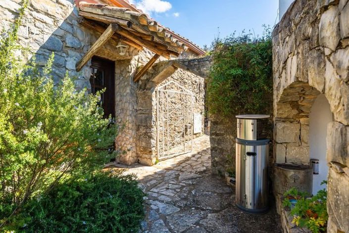 Image No.22-4 Bed House for sale