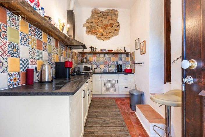 Image No.23-4 Bed House for sale
