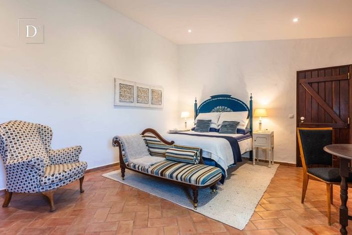 Image No.24-4 Bed House for sale