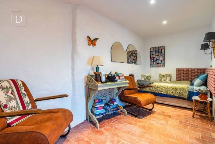 Image No.28-4 Bed House for sale