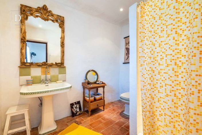 Image No.29-4 Bed House for sale