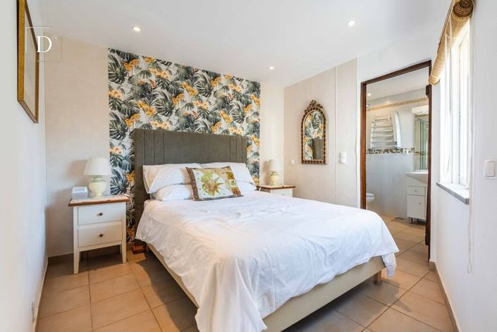 Image No.30-4 Bed House for sale