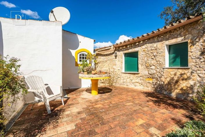 Image No.35-4 Bed House for sale