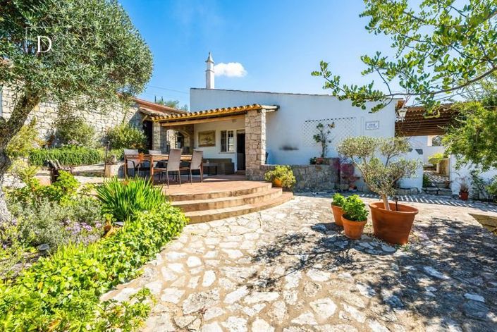 Image No.9-4 Bed House for sale