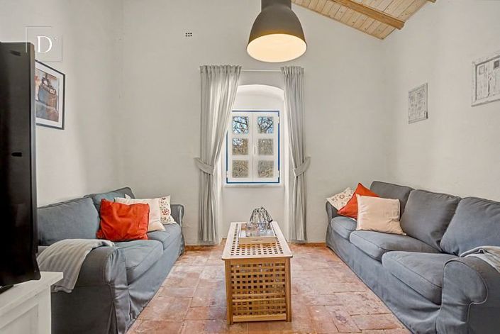 Image No.11-2 Bed House for sale