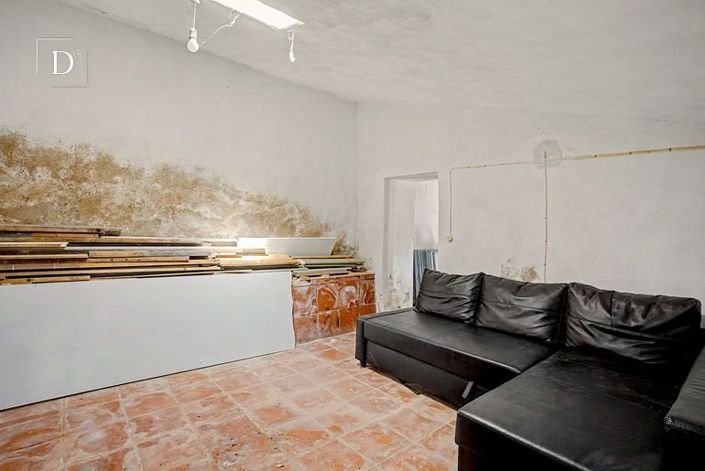 Image No.26-2 Bed House for sale