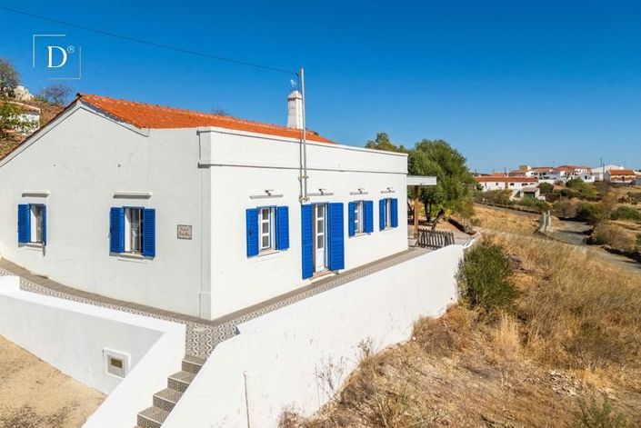 Image No.4-2 Bed House for sale