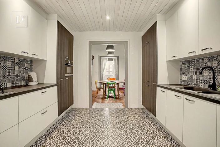 Image No.5-2 Bed House for sale