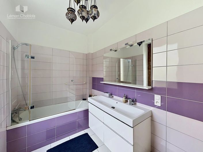 Image No.11-6 Bed House for sale