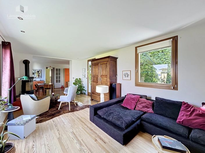 Image No.6-6 Bed House for sale