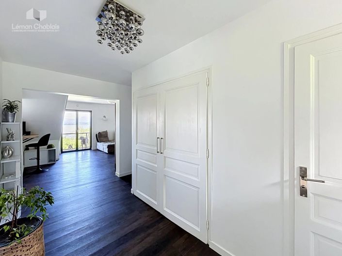 Image No.5-5 Bed House for sale