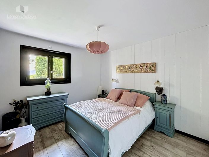 Image No.6-5 Bed House for sale